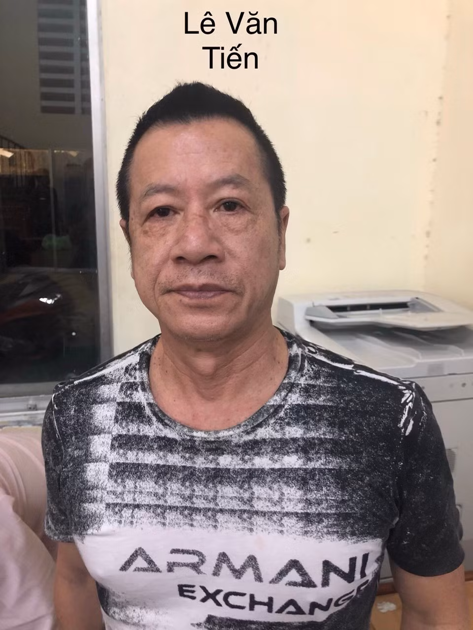 Tam giu Viet kieu My chu bar 030X8 va 15 nguoi vu 300 dan choi bay lac