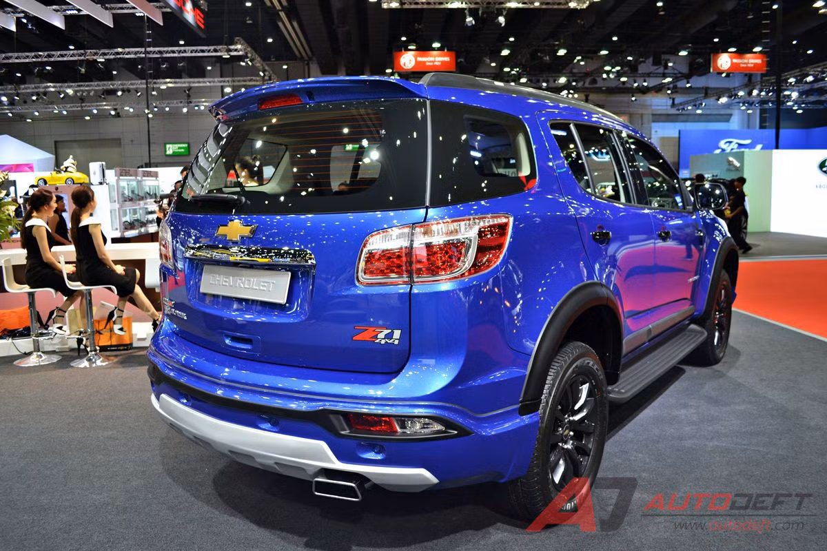 Các tính năng an toàn trên Chevrolet Trailblazer Z71 gồm: hệ thống kiểm soát lực, kéo (TCS), chống bó cứng phanh (ABS), phân bố lực phanh điện tử (EBD), cân bằng điện tử (ESC), hỗ trợ xuống dốc (HDC), hỗ trợ lên dốc (HSA), túi khí an toàn dành cho người lái và hành khách ngồi trên xe.