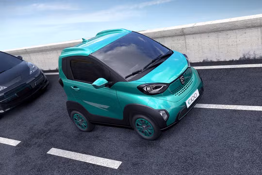  Xe ôtô điện Baojun thuộc thương hiệu xe hơi từ liên doanh SAIC-GM-Wuling ở Trung Quốc, một cái tên khá lạ tai trong thị trường ôtô. Tuy nhiên nó lại là thương hiệu phổ biến thứ tám tại Trung Quốc xếp sau những "ông lớn" như Volkswagen, Toyota, Honda và Buick theo dữ liệu được công bố từ LMC Automotive.