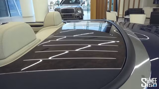 Nét độc đáo khác biệt nhất ở phiên bản siêu hiếm này là phần mui mềm có thể đóng mở thông qua hệ thống điện hiện không xuất hiện trên bất kì biến thể nào sản xuất thương mại của dòng xe Bentley Mulsanne.