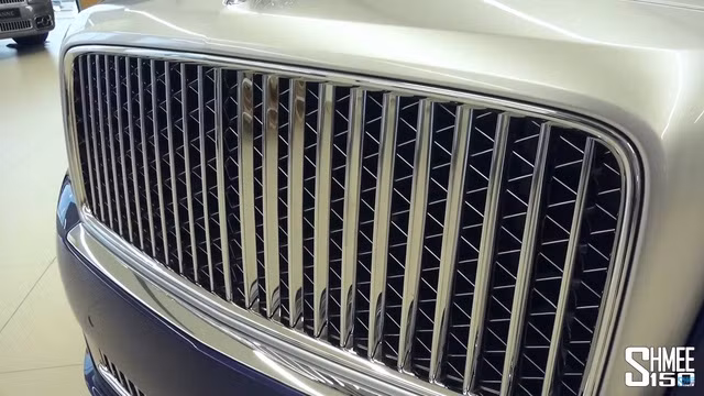Chiếc Mulsanne Grand Convertible 2019 đầu tiên trên thế giới hiện đang được trưng bày tại showroom Bentley ở Dubai được thiết kế dựa trên phiên bản Mulsanne Speed.