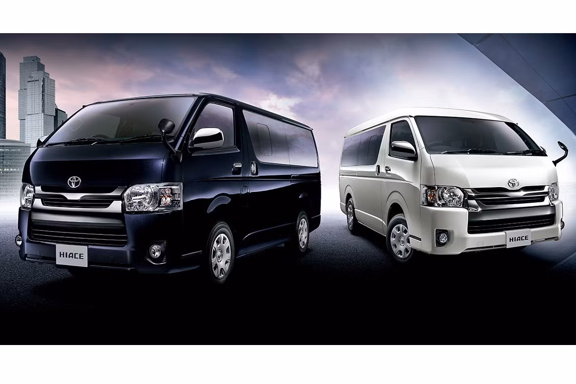 Theo một báo cáo từ trang tin ôtô sankoh-jp.com, hãng xe hơi Nhật Bản Toyota vừa tung ra một số hình ảnh phác họa về thế hệ mới của chiếc MPV Toyota Hiace 2018 (thế hệ thứ 5), dự kiến sẽ chính thức ra mắt tới công chúng vào tháng 12 tới đây.