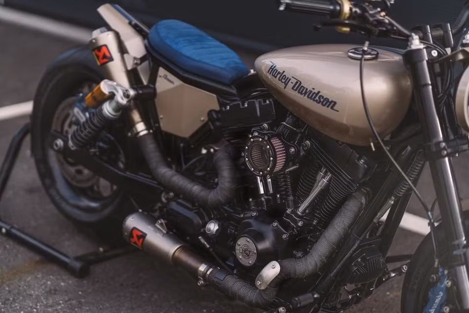 Xưởng độ NCT có trụ sở ở Feldkirchen (Áo), vốn nổi tiếng qua những tác phẩm như Ducati 848 cafe racer hay màn lột xác chiếc BMW R100. Và tác phẩm độ từ chiếc xe Harley-Davidson FXD Dyna Super Glide 2009 được mang tên “Eleanor”.