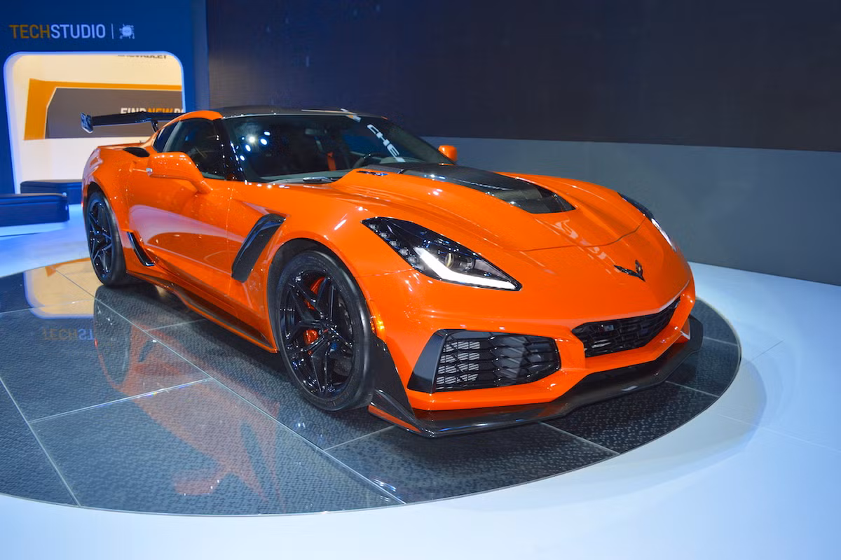 Được ra mắt lần đầu tiên trên toàn thế giới tại Dubai Motor Show 2017, siêu xe thể thao Chevrolet Corvette 2018 ZR1 là chiếc Corvette mạnh mẽ nhất từng được chế tạo.
