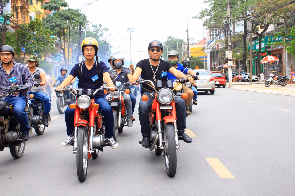 Nhắc tới Simson ở Việt Nam, là ký ức tìm về với hình ảnh Simson S51, S50– chiếc xe “sang chảnh” thời bấy giờ.