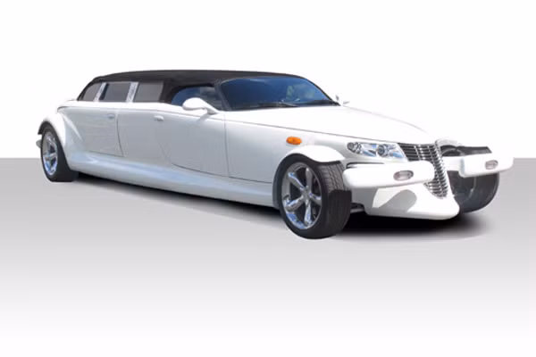 Chrysler Prowler là một chiếc siêu xe sang limousine độc đáo và cá tính do Chrysler và được bán với giá từ 33.100 USD. Xe sở hữu ngoại hình độc đáo như một chú cá mập búa trắng của đại dương cùng không gian rộng rãi, hiện đại.