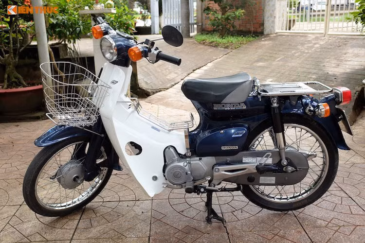 Đối với người Việt Nam, các dòng xe Honda Super Cub đã trở nên quá quen thuộc với đầy đủ các thế hệ đã được du nhập vào từ rất lâu. Trong đó, những chiếc Honda Super Cub 50 chiếm một số lượng lớn.