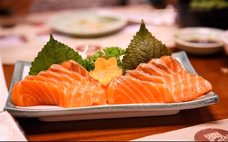 Theo một nghiên cứu của Đại học bang Ohio, một chế độ ăn giàu omega-3 có thể giúp làm chậm quá trình lão hóa và bảo tồn Telomere - những đoạn trình tự lặp lại có chức năng duy trì tuổi thọ của tế bào, giữ cho phân tử DNA được khỏe mạnh.