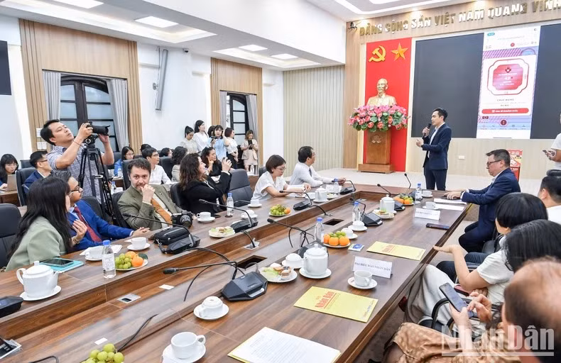 Tổng Giám đốc Phygital Labs nói về bảo mật thông tin du khách.