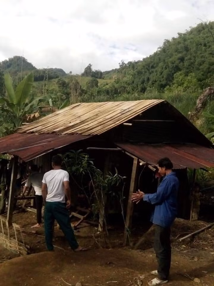 Hai cau chau tu vong nghi ngo doc ruou: Nguyen nhan day bat ngo-Hinh-2