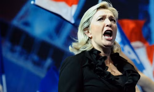 Ung vien Marine Le Pen: “Dat nuoc Phap len hang dau”
