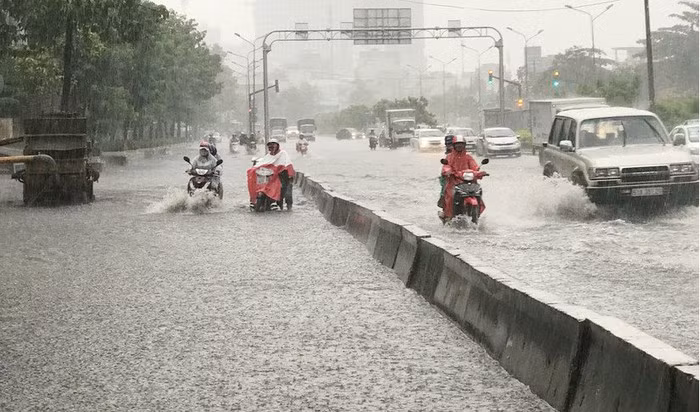 Ông Nguyễn Vĩnh Ninh, Phó giám đốc Ban Quản lý đầu tư xây dựng các công trình giao thông cho biết, mục tiêu của dự án là vừa chống ngập cho đường Nguyễn Hữu Cảnh, vừa chỉnh trang đô thị cho tuyến đường.