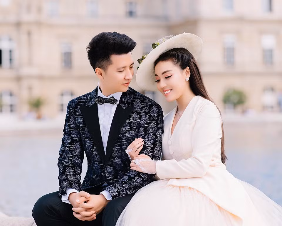 Anh cuoi 'chanh sa' o Phap cua nu giang vien dinh dam MXH Viet-Hinh-6