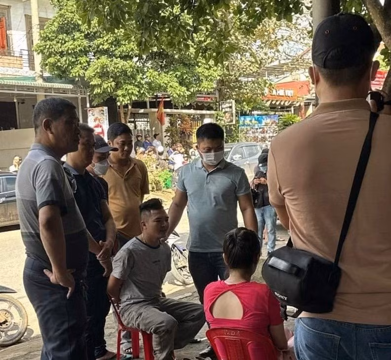 Công an tỉnh Quảng Trị đang mở rộng điều tra các hành vi vi phạm pháp luật của Nguyễn Quốc Quân (biệt danh Quân "Idol”, SN 1991, trú tại Khối 1, thị trấn Khe Sanh (huyện Hướng Hóa) và 2 đối tượng là Hoàng Thái Mạnh (SN 1992), Nguyễn Phi Cường (SN 1990), cùng trú tại huyện Hướng Hóa.