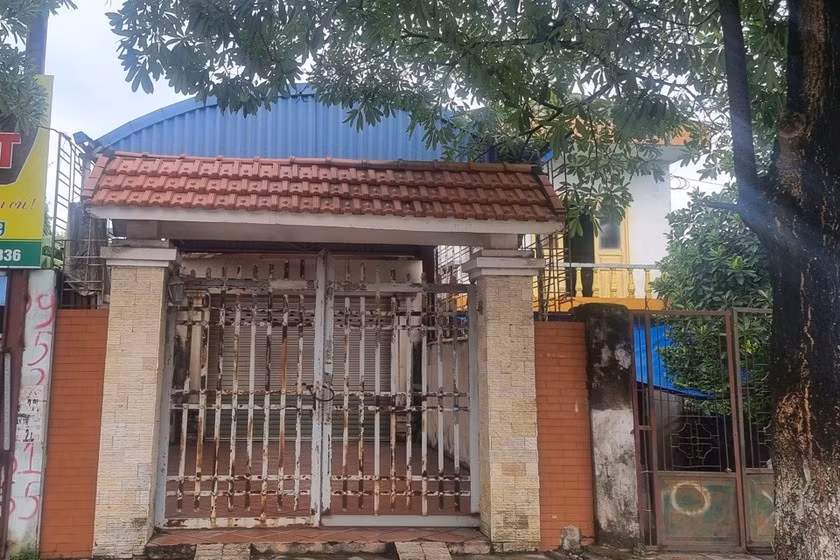 Vu Bong Hong Den: Tam dung hoat dong xet nghiem HIV cong dong cua SCDI
