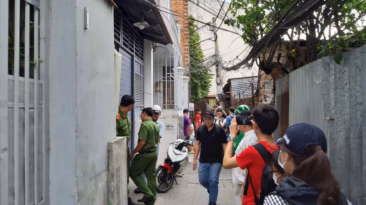 Vu nu sinh 19 tuoi bi sat hai da man o Sai Gon: Ban be khoc thuong