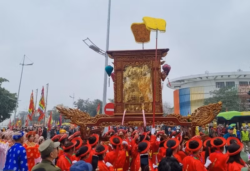 Kham pha ngoi dinh vua duoc vinh danh tam quoc gia o Ha Noi-Hinh-2