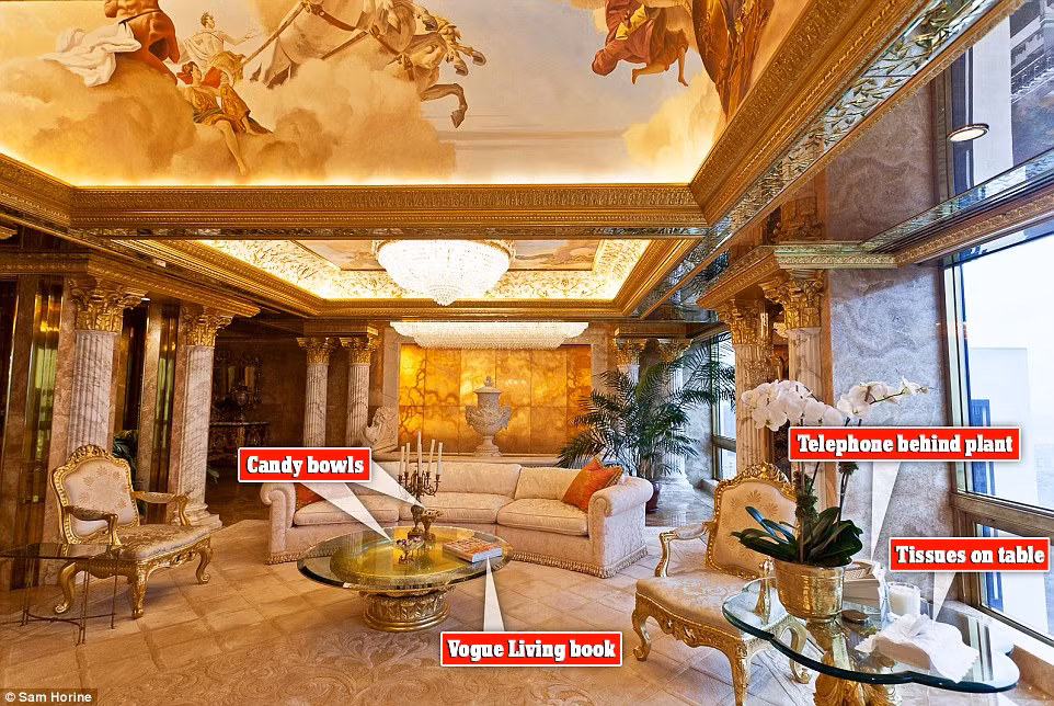 Kiến trúc căn penhouse của ông Donald Trump được chạm trổ chi tiết bằng vàng. Ảnh: Dailymail.