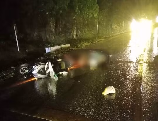 Ô tô tải va chạm xe máy khiến đôi nam nữ trẻ tử vong O to tai va cham xe may khien doi nam nu tre tu vong