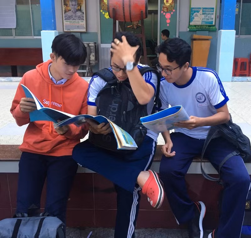 Ngay thi THPT quoc gia 2019 cuoi cung, thi sinh thi to hop KHXH-Hinh-2