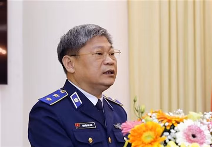 Cach chuc Tu lenh Canh sat bien Nguyen Van Son