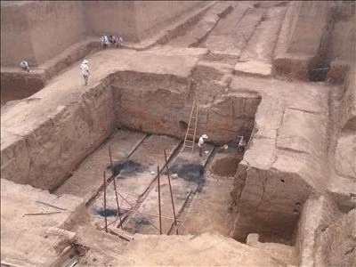 Theo đó, một số đồ tùy táng như đồ gốm, sứ, vật dụng trong mộ cổ hé lộ vợ chồng An Bồ được chôn cất khá giản dị.