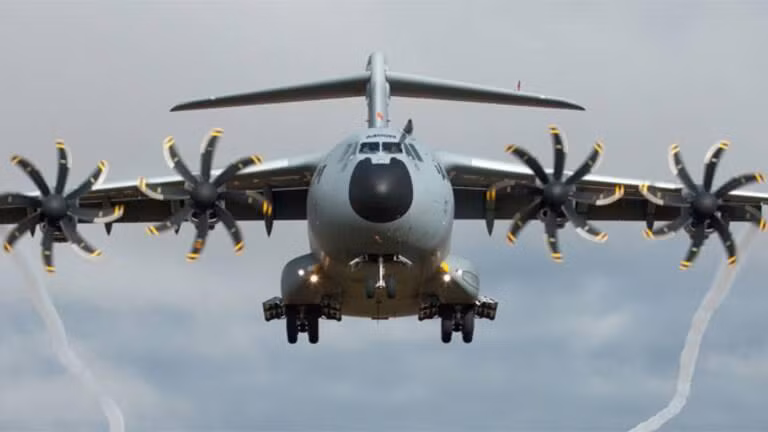 "A400M sẽ là nền tảng của các hoạt động không vận chiến thuật và chiến lược của Kazakhstan", ông Michael Schollhorn - Giám đốc điều hành của Airbus Defense and Space cho biết.