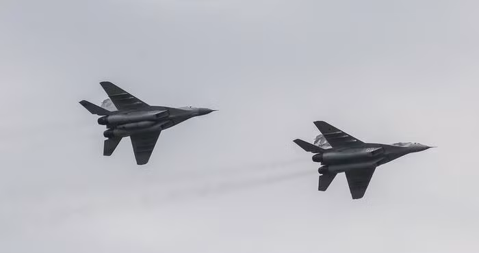 Trong khi Su-27 và các biến thể nâng cấp như Su-30/35 liên tục "cháy hàng" thì MiG-29 và biến thể nâng cấp MiG-35 lại khá ế ẩm trên thị trường xuất khẩu.