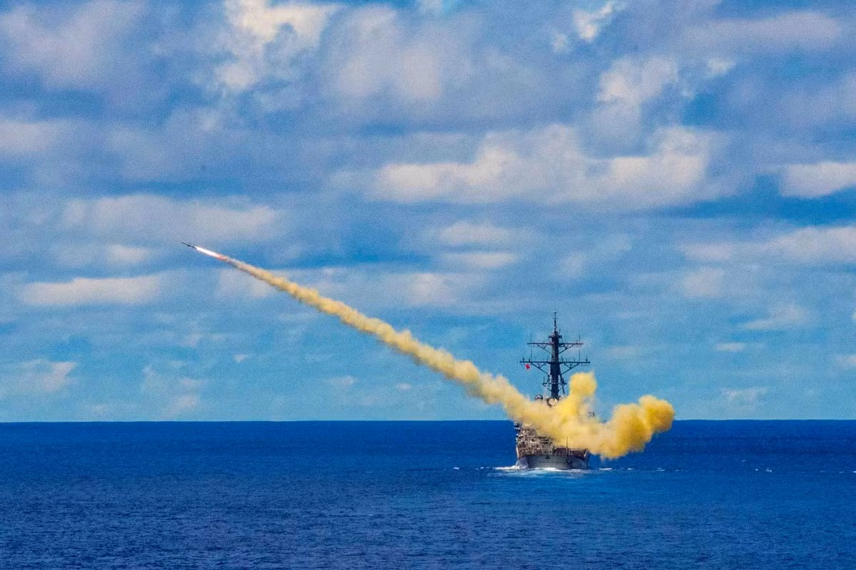 Tờ Business Insider cho rằng, sự xuất hiện của các tên lửa Harpoon, sẽ giúp Ukraine "lấp chỗ trống", khi phải đối mặt với các tàu chiến của hạm đội biển Đen Nga.