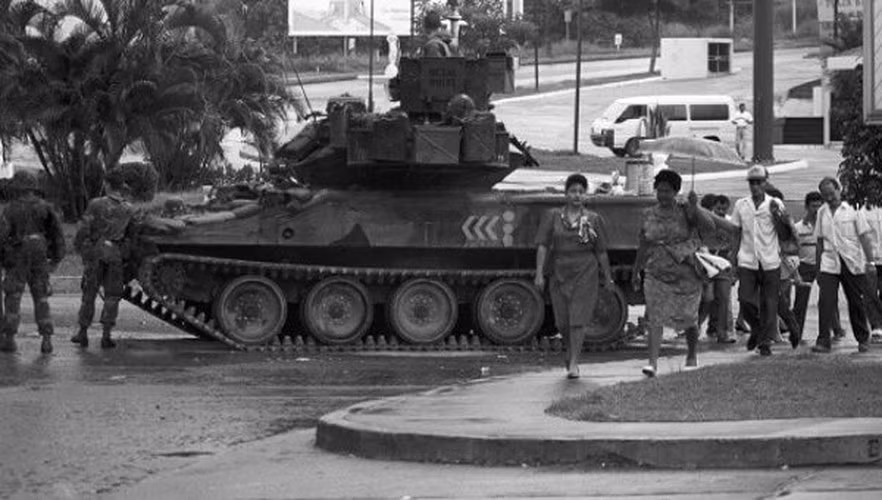 Quân đội Panama khi này chỉ có 20.000 quân, đóng quân rải rác, tinh thần chiến đấu kém, tướng lĩnh quân sự chỉ lo tham ô, hoàn toàn không đủ năng lực để đối phó lại quân đội Mỹ.