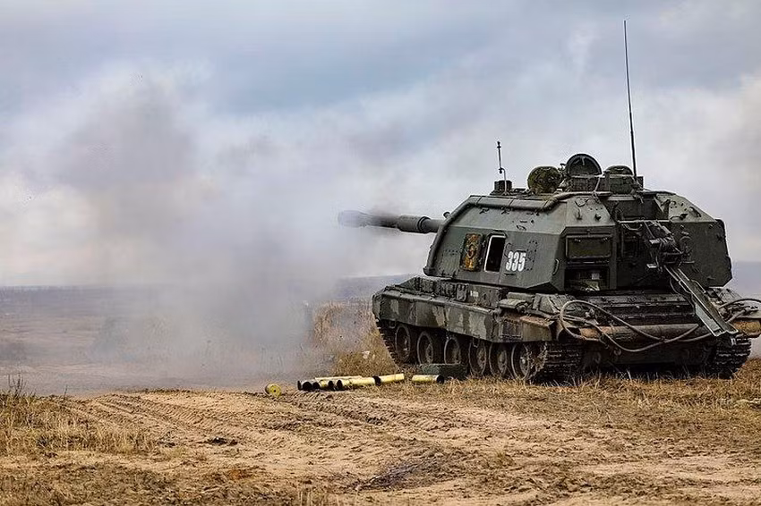 Với pháo tự hành Msta 2S19M2, Viện trưởng Viện thiết kế đặc biệt Trnasmash Spetstechnika, ông Aleksey Shchipanov khẳng định, đây là loại pháo tự hành "tốt ở mọi khía cạnh".