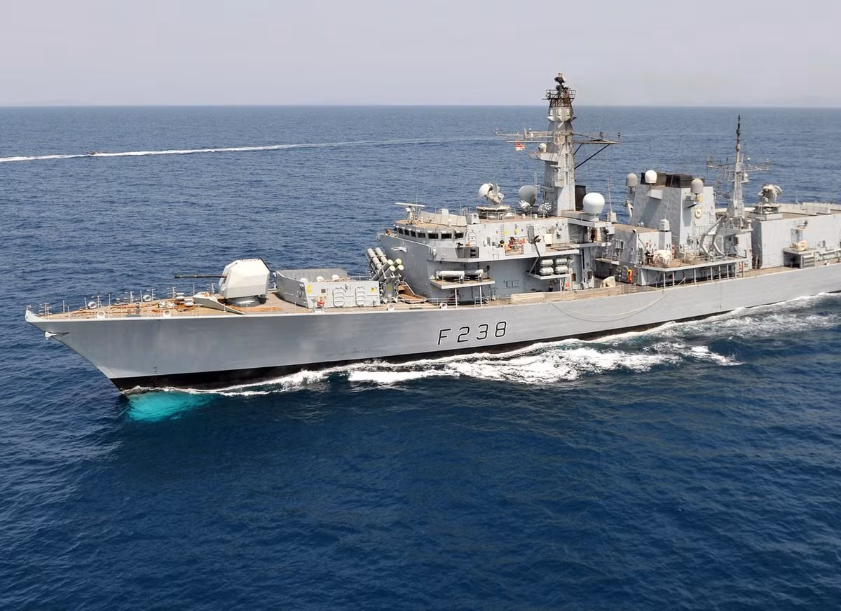 Vụ va chạm nói trên đã gây ra thiệt hại đáng kể cho thiết bị sonar của HMS Northumberland, nó bị xé nát bởi tác động từ tàu ngầm Nga, buộc thủy thủ đoàn tàu chiến Anh phải hủy bỏ nhiệm vụ và quay trở lại căn cứ để sửa chữa.