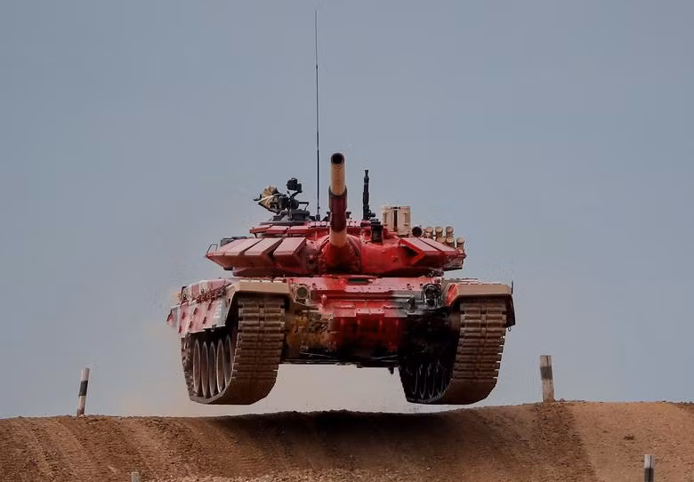 Khả năng của kíp lái vẫn là điều quyết định thành tích các đội tại Tank Biathlon. Ảnh: Izv.