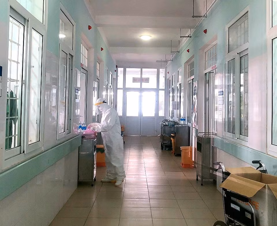 Quang Tri: Bi phat 7,5 trieu dong vi tu y ra ngoai khi cach ly