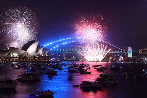 Australia và New Zealand là hai quốc gia đón năm mới 2023 sớm nhất thế giới với màn trình diễn pháo hoa cực kỳ mãn nhãn.