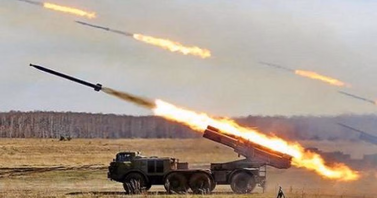 Khi sử dụng đạn phóng có dẫn đường vệ tinh, Tornado-S có khả năng đạt tầm bắn lên tới 120 km với độ chính xác rất cao.