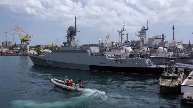 Ukraine de doa tieu diet Ham doi Bien Den cua Nga va gianh lai Crimea