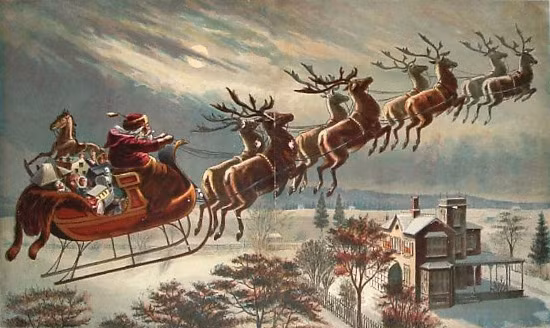 Hầu hết các con tuần lộc của ông già Noel có tên rất nam tính như Blitzen, Comet, Cupid... Tuy nhiên, sự thực thì tuần lộc đực sẽ rụng gạc vào dịp Giáng sinh, vì vậy những con tuần lộc kéo xe trượt tuyết của ông già Noel là có khả năng không phải là tuần lộc đực, nó có thể là tuần lộc cái hoặc tuần lộc đực bị thiến.
