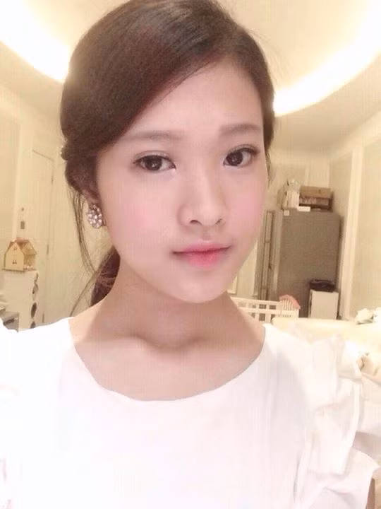 Ngọc Diễm là em út trong gia đình 4 chị em và là người giống Huyền Baby nhất trong nhà. Ngọc Diễm có rất nhiều nét trên khuôn mặt giống với Huyền Baby, từ đôi mắt, môi và cả vẻ ngây thơ giống trẻ con.