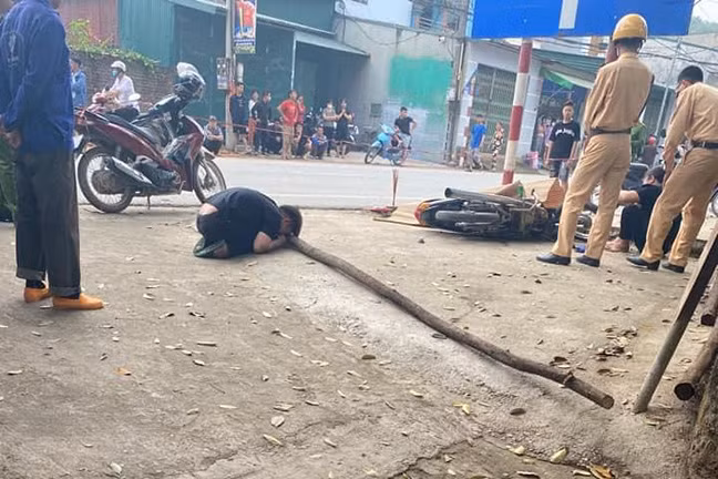 Dam vao coc tieu, thieu nien 15 tuoi tu vong o Phu Tho