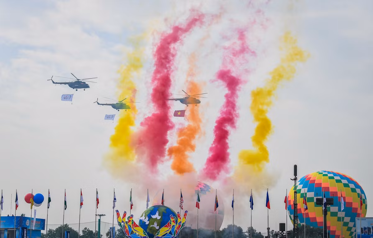 Sáng nay khai mạc triển lãm Quốc phòng Quốc tế Việt Nam 2024 Sang nay khai mac trien lam Quoc phong Quoc te Viet Nam 2024