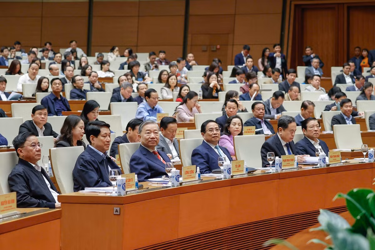 Hoi nghi quan triet cac chu truong quan trong ve tinh gon bo may
