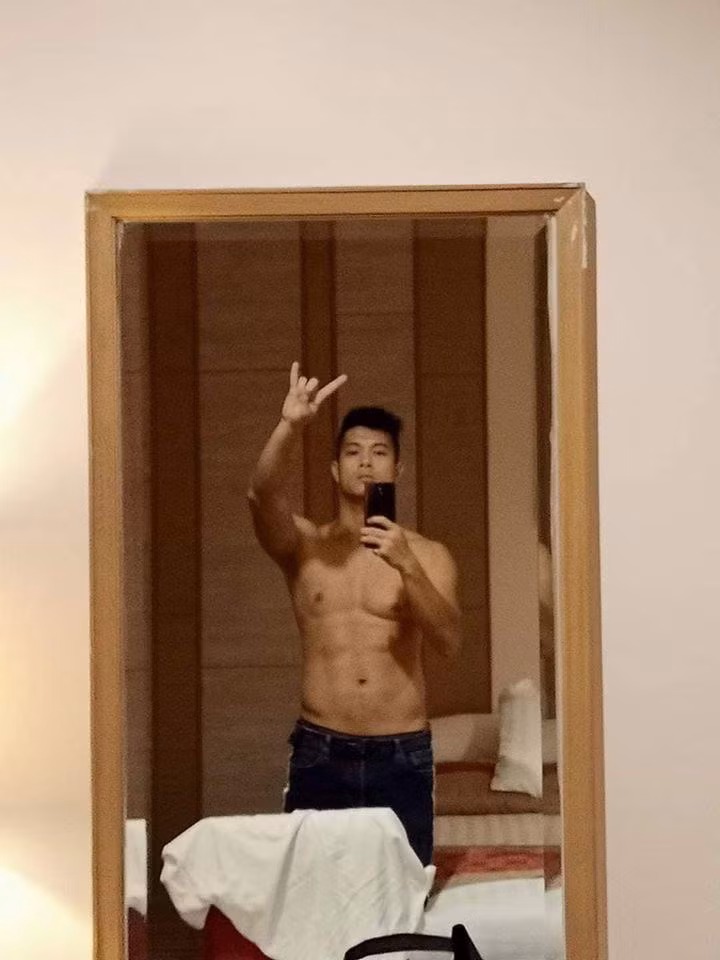 "Mầm non" giải trí Liên Bỉnh Phát cũng không kém cạnh khi sở hữu body 6 múi khiến fan lác mắt mỗi khi xuất hiện. Ảnh: a4vn.