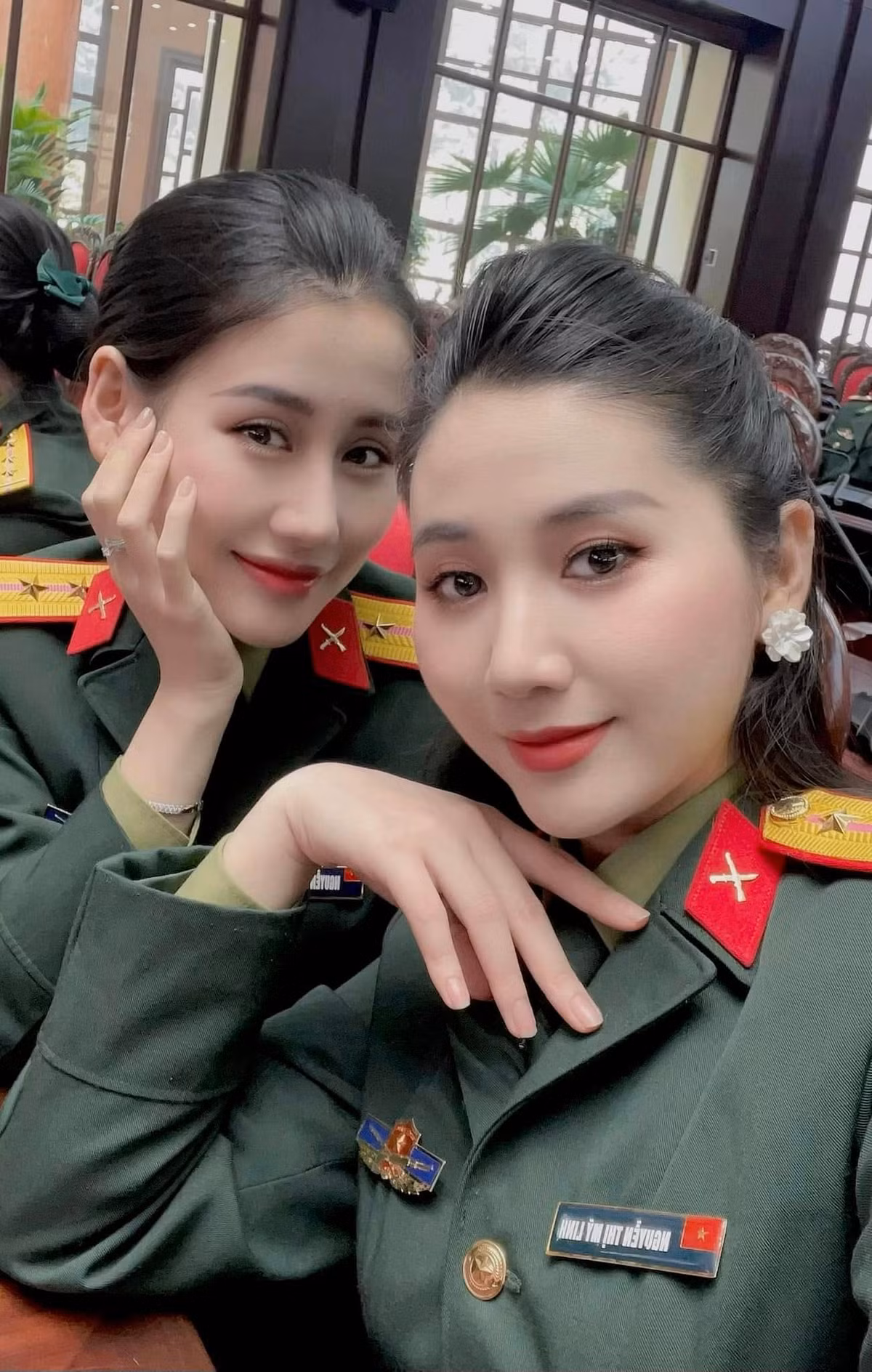 Ngoài công việc ở Nhà hát Kịch, Anh Phương hiện tại còn là người mẫu ảnh, diễn viên, MC.