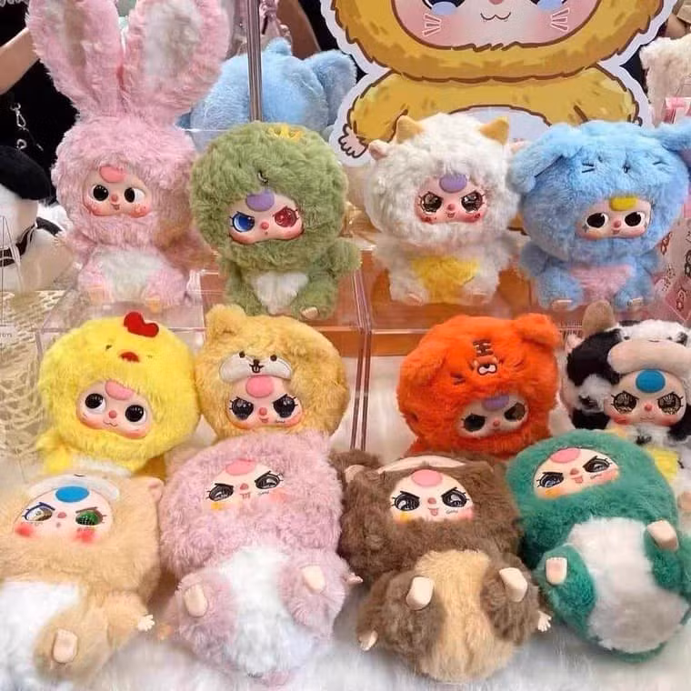 Thùy Tiên, Erik và loạt người nổi tiếng mê mẩn hộp mù Baby Three Thuy Tien, Erik va loat nguoi noi tieng me man hop mu Baby Three