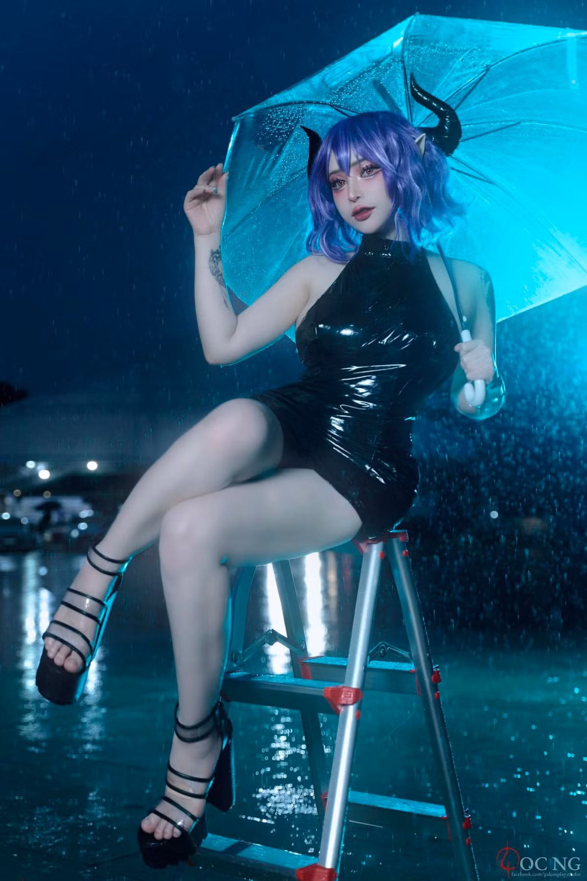 Nhờ cosplay cô bạn này cũng phát hiện ra nhiều khả năng của bản thân hơn như thiết kế trang phục, thiết kế phụ kiện, đặc biệt là make-up. Cô nàng hiện sở hữu 1 cửa hàng cho thuê quần áo, cũng như 1 cửa hàng make-up.