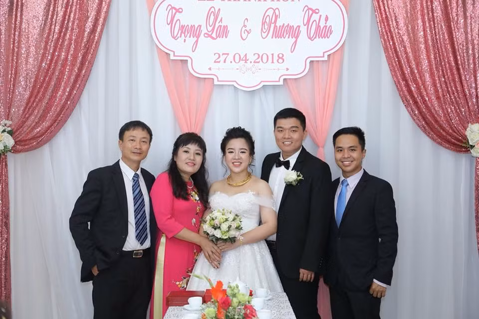 Bước ra từ cuộc thi, Phương Thảo có lối sống khá kín tiếng. Chỉ biết rằng, cô đã kết hôn vào năm 2018.