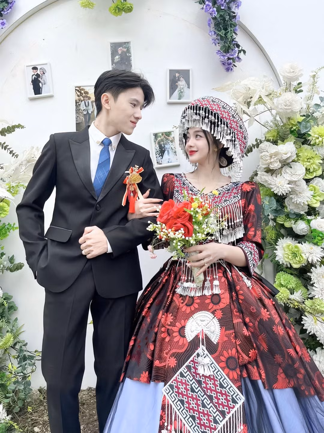 Bộ ảnh cưới của cô dâu Lù Thị Ngân và chú rể Nhật Tuấn, một cặp đôi trẻ đến từ Lào Cai, đang gây sốt cộng đồng mạng vì nhan sắc cực phẩm của cô dâu.