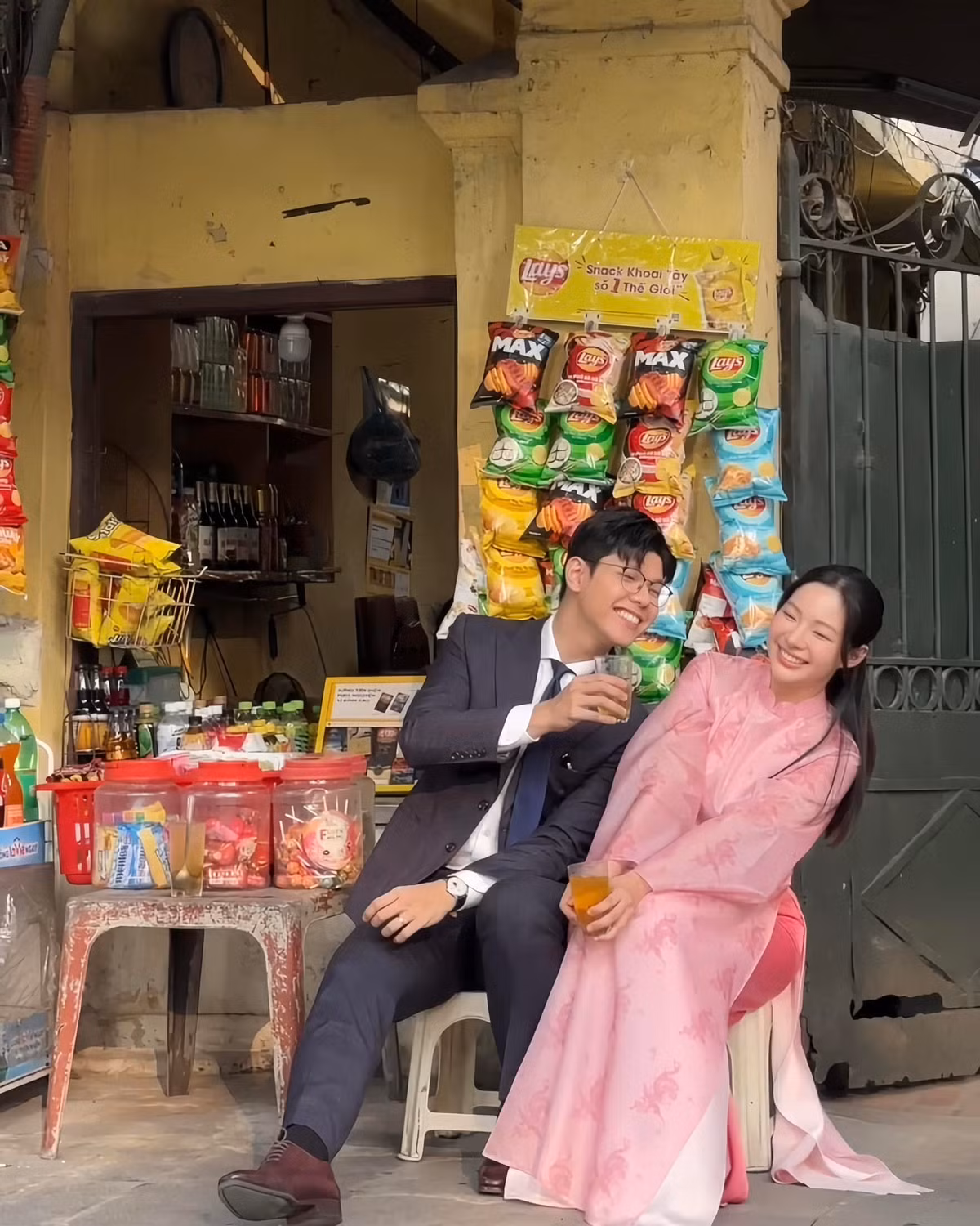 Trong những video của mình, nội dung mà "Gia đình truyền hình" đăng tải xoay quanh cuộc sống gia đình, công việc của một biên tập viên truyền hình. Họ hướng đến mục tiêu truyền cảm hứng cho người trẻ rằng công việc nào cũng khó khăn, vất vả, để thành công cần cố gắng từng ngày.