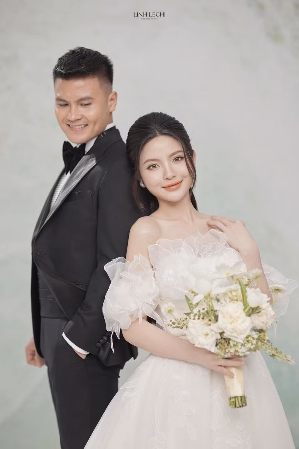 Chu Thanh Huyền được biết đến là một trong những "chiến thần livestream" nổi tiếng nhất trên mạng xã hội. Tuy từng vướng vào một số ồn ào liên quan đến sản phẩm kinh doanh, tuy nhiên không thể phủ nhận khả năng "chốt đơn" cực đỉnh của cô nàng.